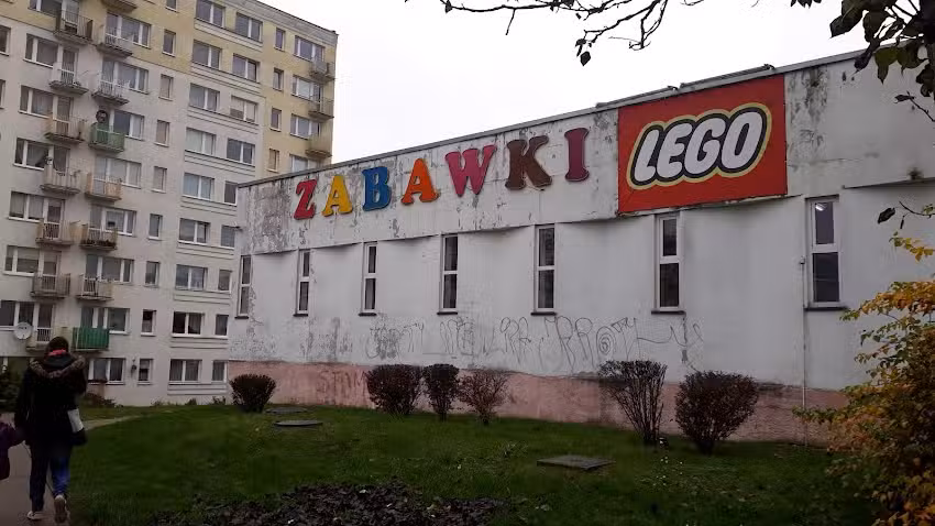 B & M Toys. Jończyk B.