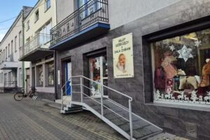 Sklep dziecięcy. Sala zabaw