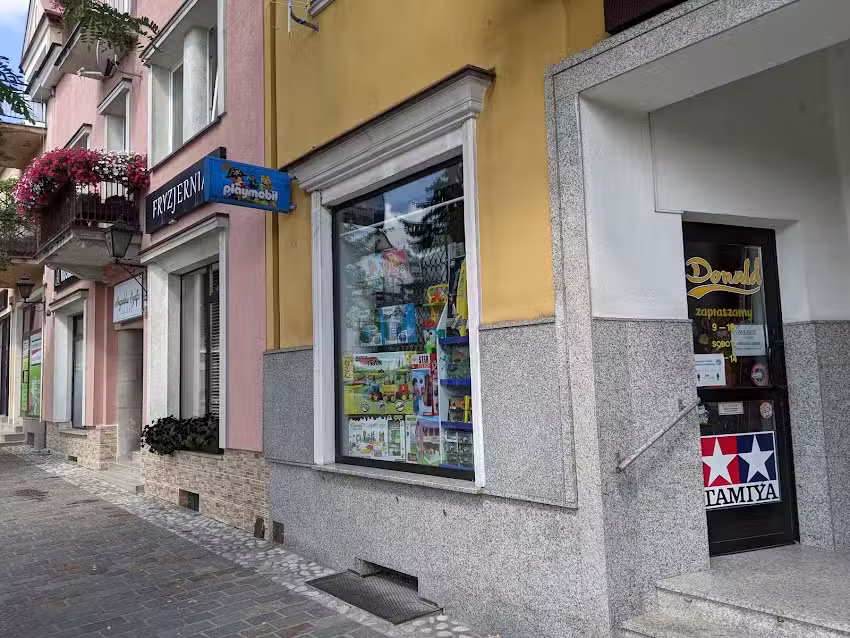 Sklep wielobranżowy „Donald”