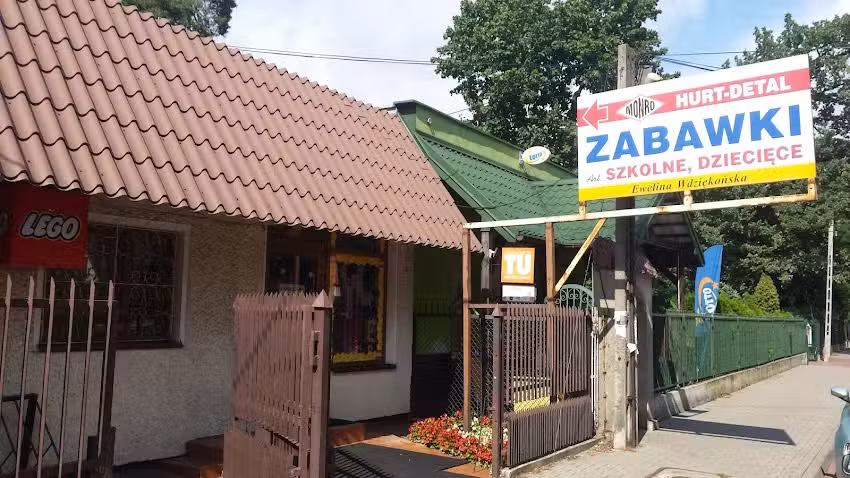 Sklep z zabawkami Monro. PH