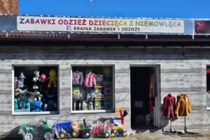 Świat dziecka kraina zabawek i odzieży