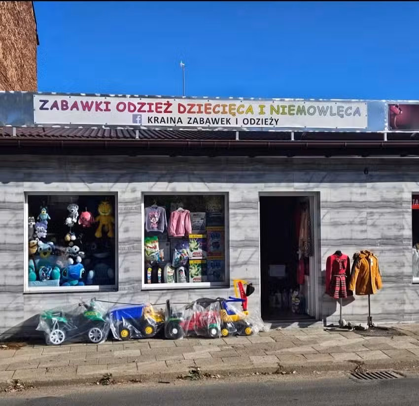 Świat dziecka kraina zabawek i odzieży